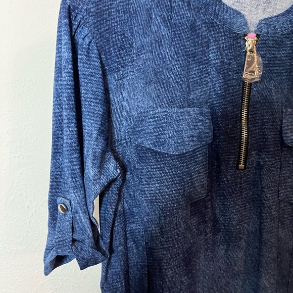 Cocomo Printed To Look Like Denim Top Size PM - Picture 3 of 4